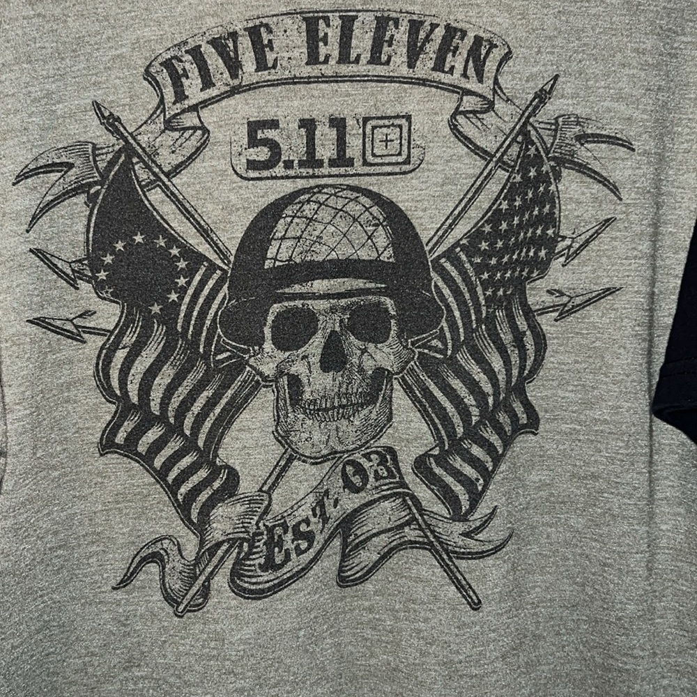 5.11 Tactical Mens Graphic Tees Bundle Size Medium - Picture 5 of 12